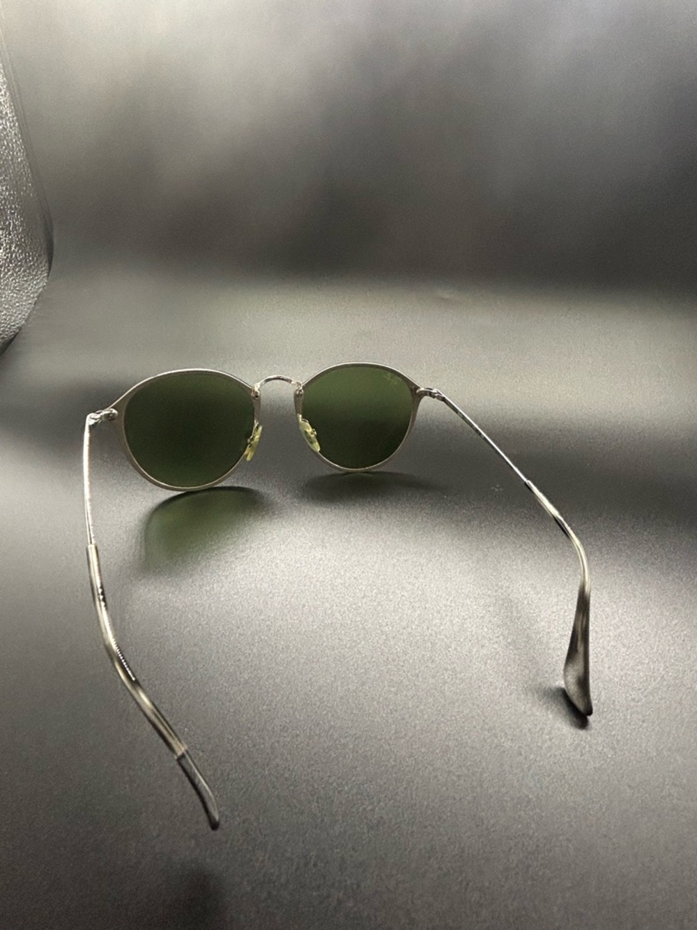 Ray-Ban Women's Round Metal Sunglasses - Green Lenses, Silver Framer - Picture 4 of 8